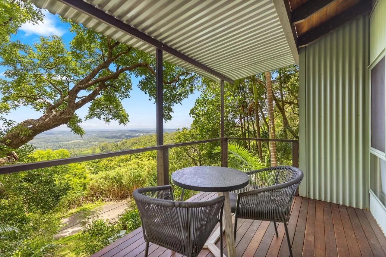 Lodge Treetops Seaview Montville